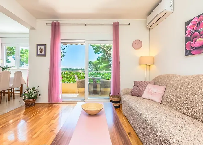 Indigo Apartment